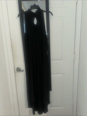 VENUS Black High Neck Maxi Dress with Front Keyhole